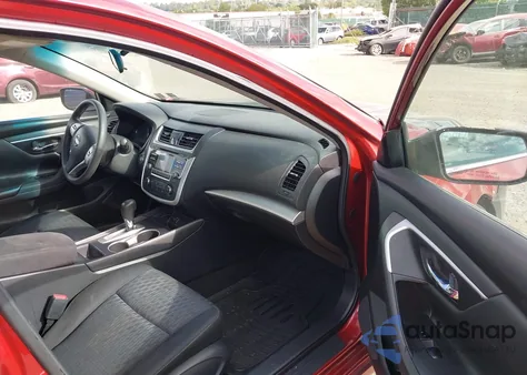 2016 Nissan Altima 2.5/2.5 S/2.5 Sl/2.5 Sr/2.5 Sv z USA, uszkodzony, nr VIN 1N4AL3AP9GN325791